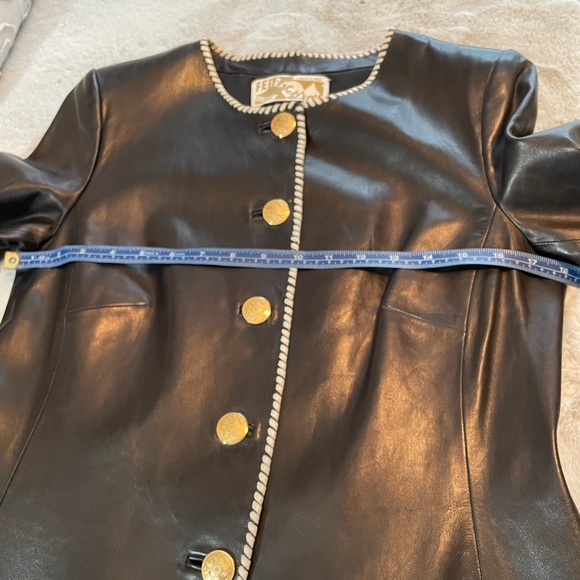 Salvatore Ferragamo Création Gold label leather jacket size 4/6 never worn. - Picture 13 of 15